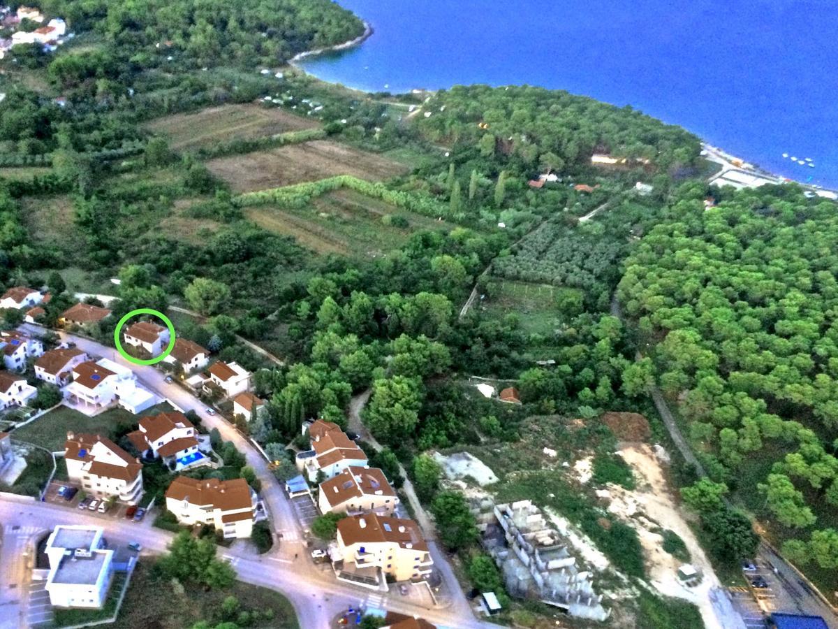 Dunja Apartments Premantura Buitenkant foto
